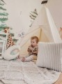 Namiot Tipi Smietankowy 24h w pokoju dziecka