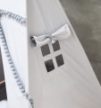Okienko namiotu tipi