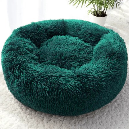 pluszowe-legowisko-dla-psa-chmurka-butelkowa-zielen-01