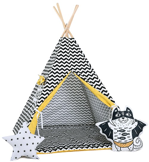 Tipi i poduszka dekoracyjna bohater